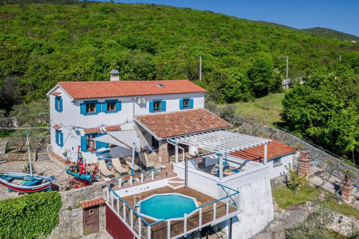 Villa Crni In Crni - Haus Fuer 6 Personen Labin  Esterno foto
