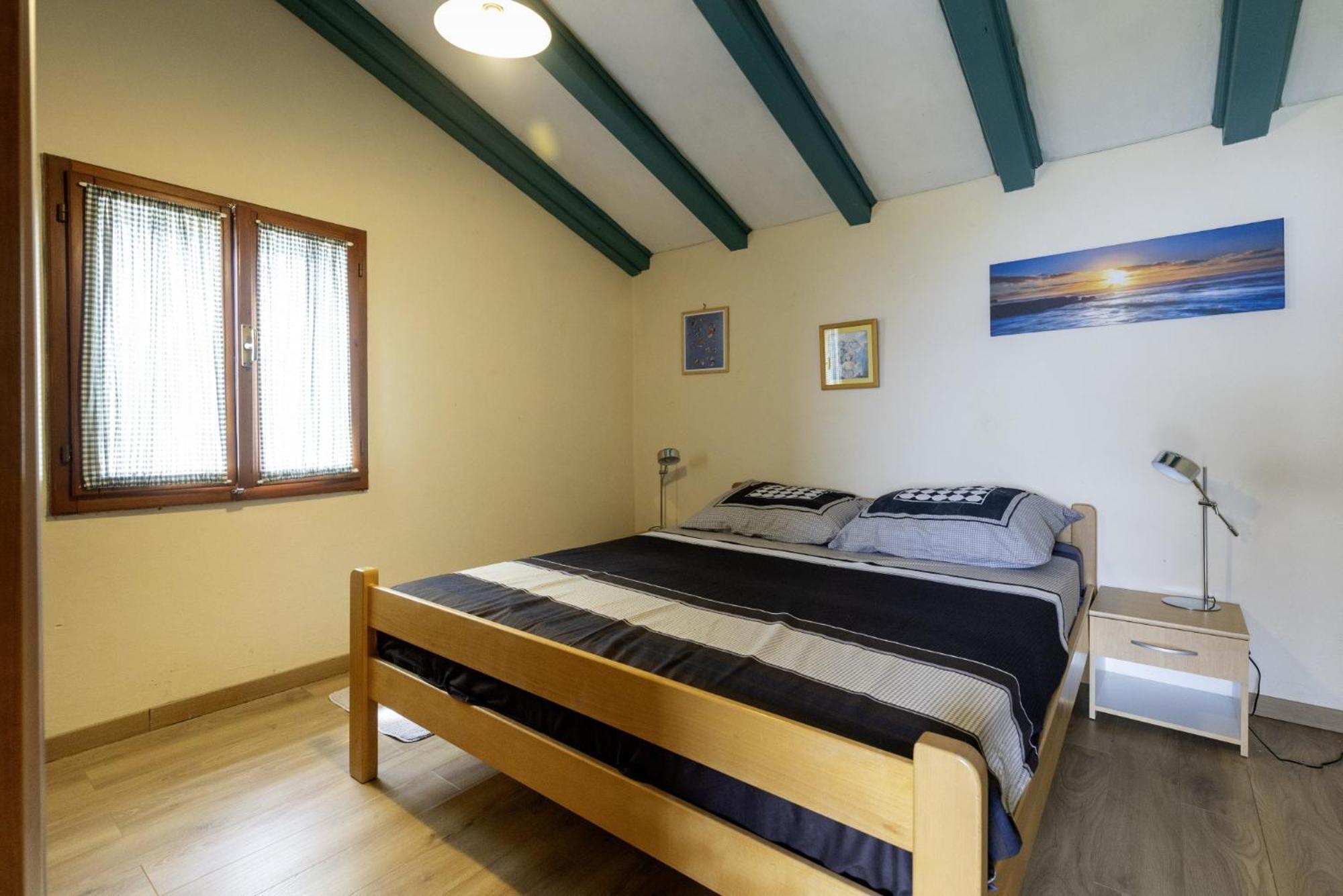 Villa Crni In Crni - Haus Fuer 6 Personen Labin  Esterno foto