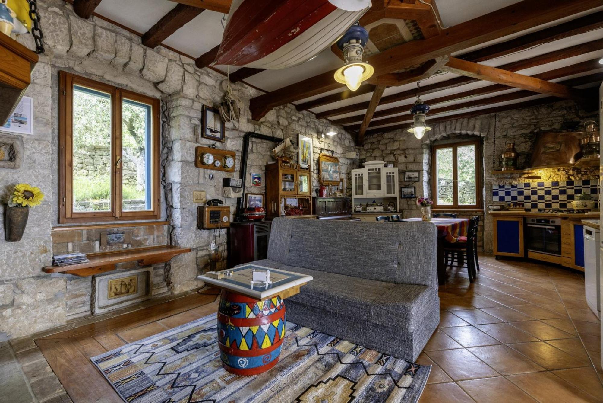 Villa Crni In Crni - Haus Fuer 6 Personen Labin  Esterno foto