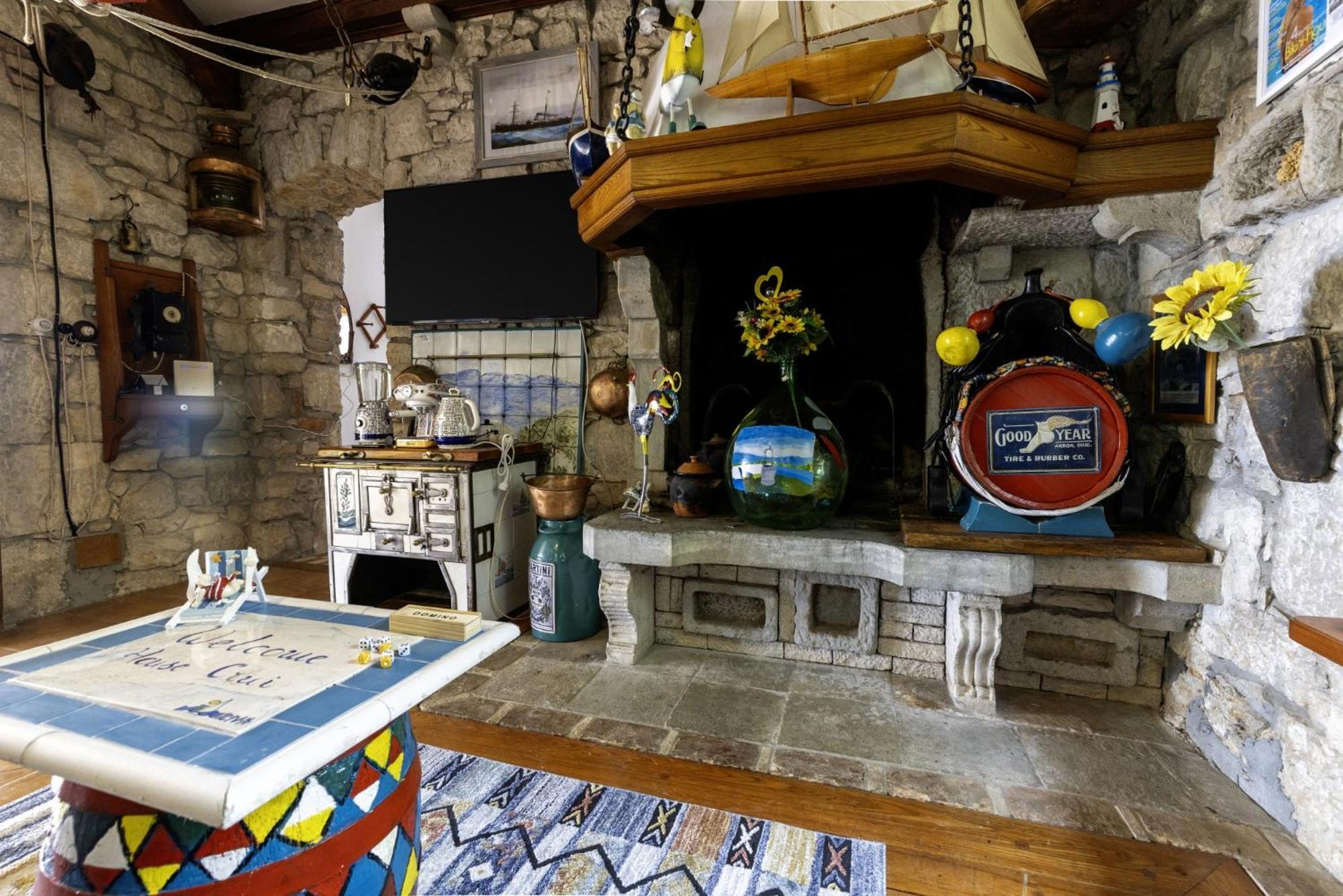 Villa Crni In Crni - Haus Fuer 6 Personen Labin  Esterno foto